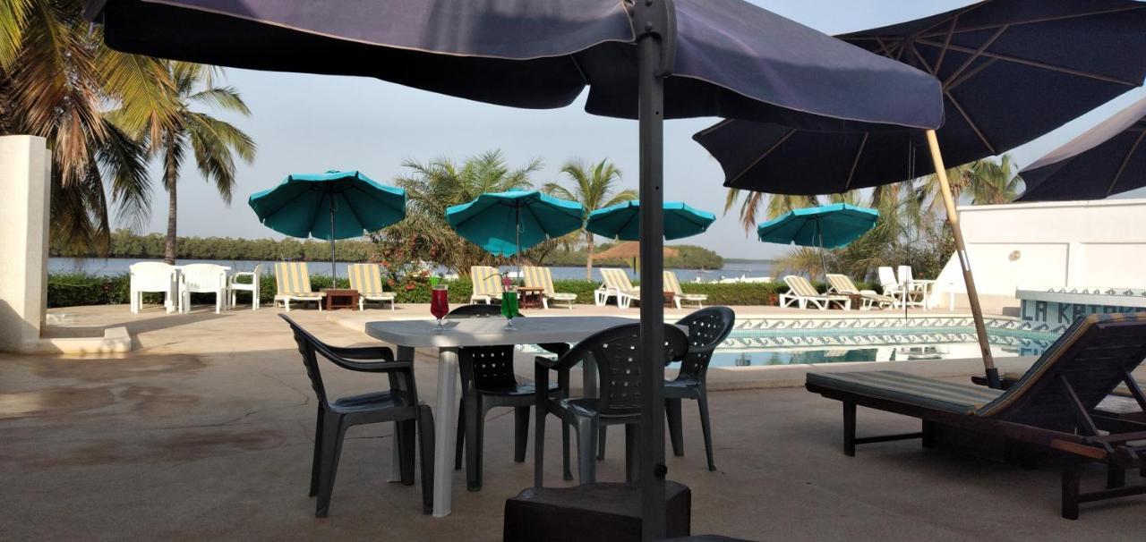 Hotel Katakalousse Yembakana Exterior foto